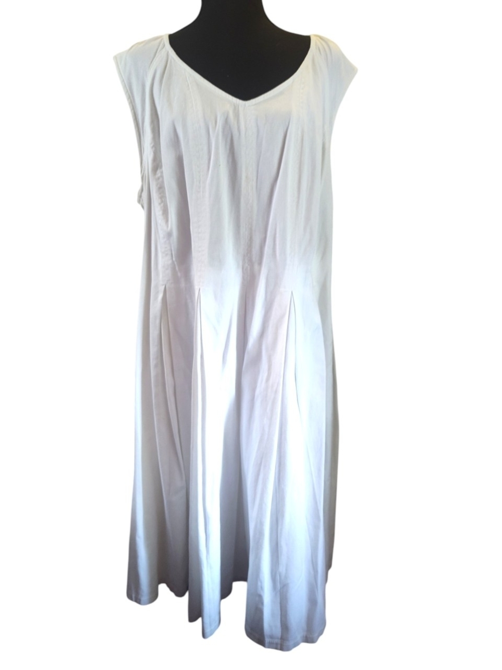 Jessica London White V-Neck Sleeveless Midi Dress - Picture 2 of 6